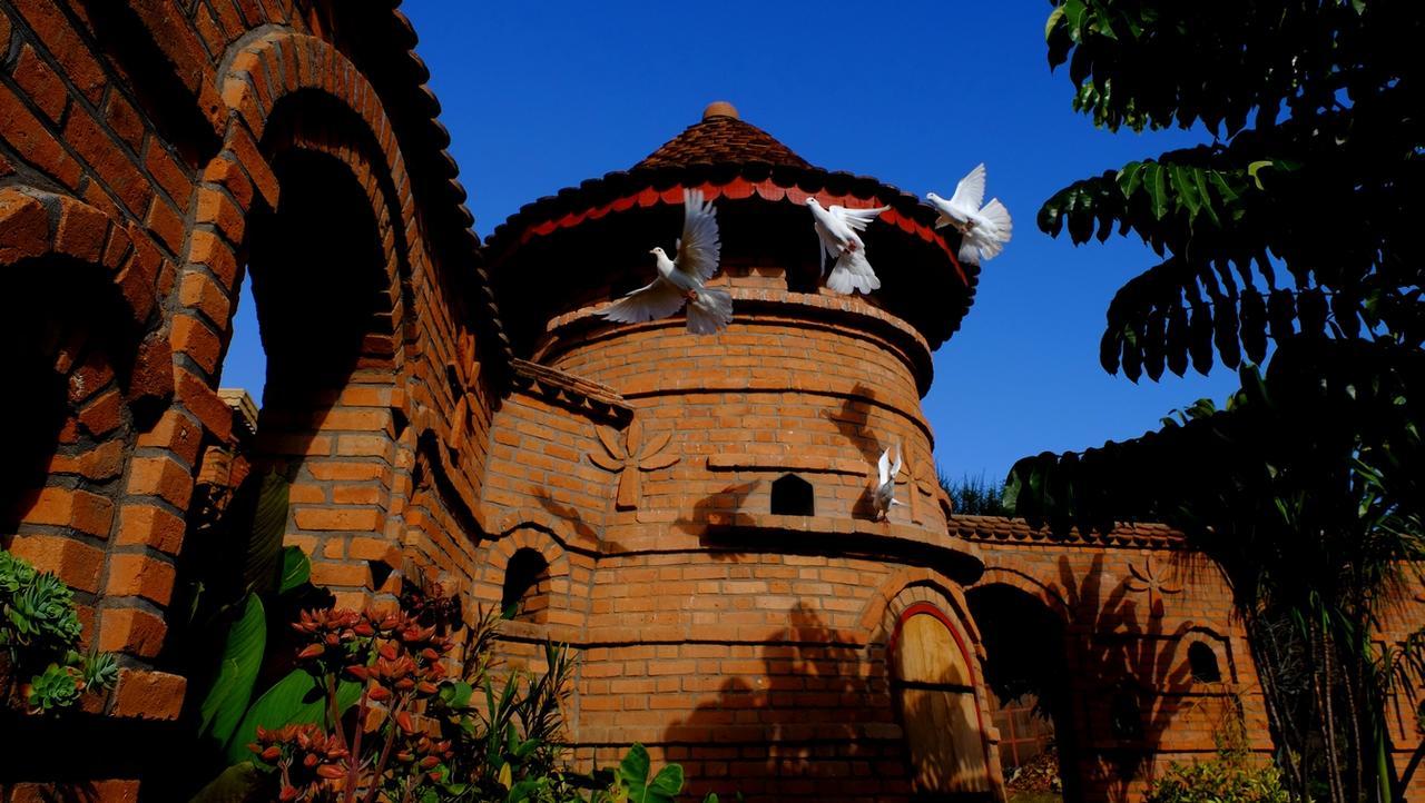Eco Lodge Les Chambres Du Voyageur Антсирабе Екстериор снимка